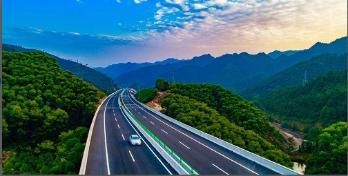 武汉至监利高速